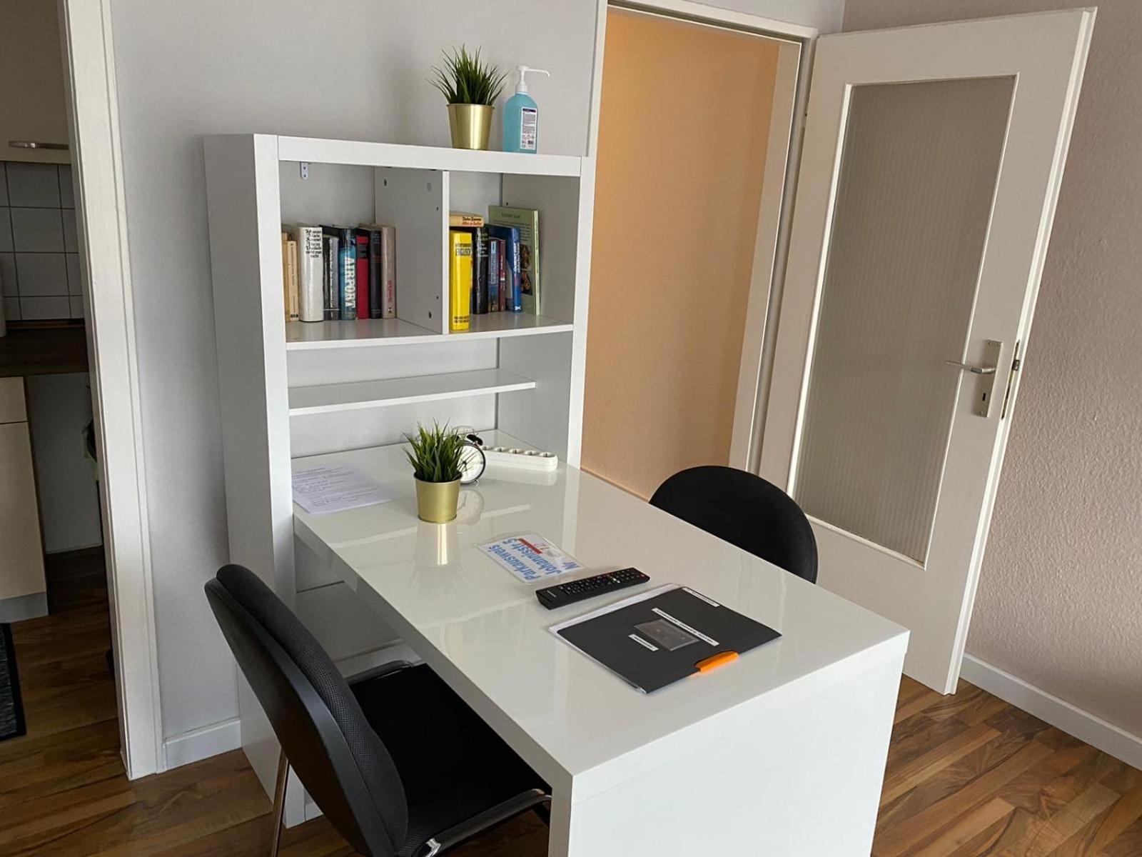 1,5-Zimmer Apartment Mit Balkon Am Hauptbahnhof Neumünster Dış mekan fotoğraf