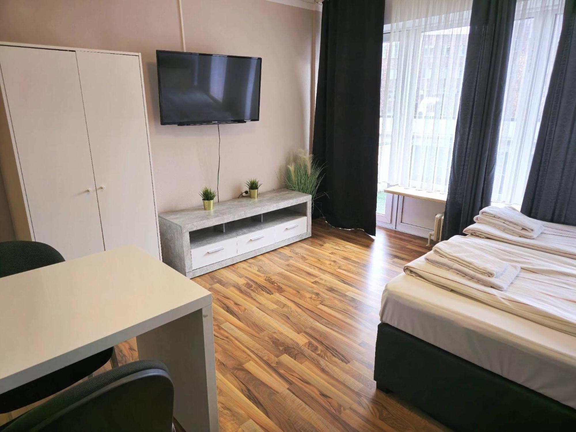 1,5-Zimmer Apartment Mit Balkon Am Hauptbahnhof Neumünster Dış mekan fotoğraf